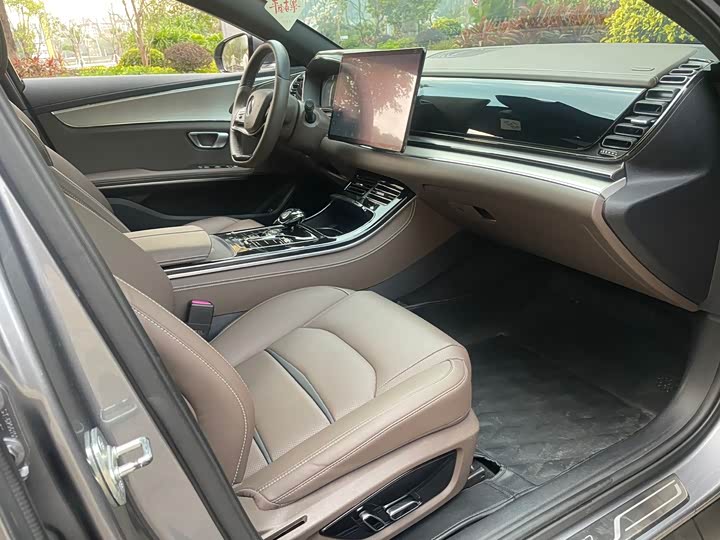 Фото 7 - BYD Han