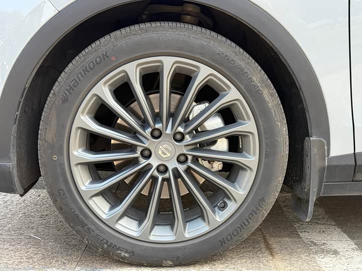 Фото 9 - Leapmotor C11