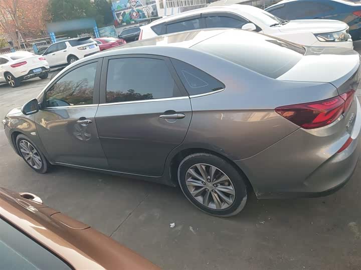 Фото 5 - Chevrolet Monza