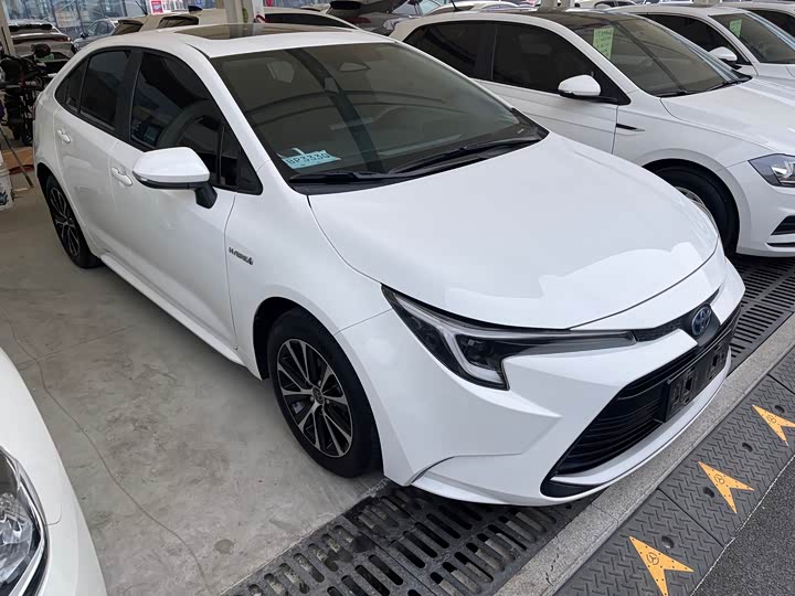 Фото 3 - Toyota Levin