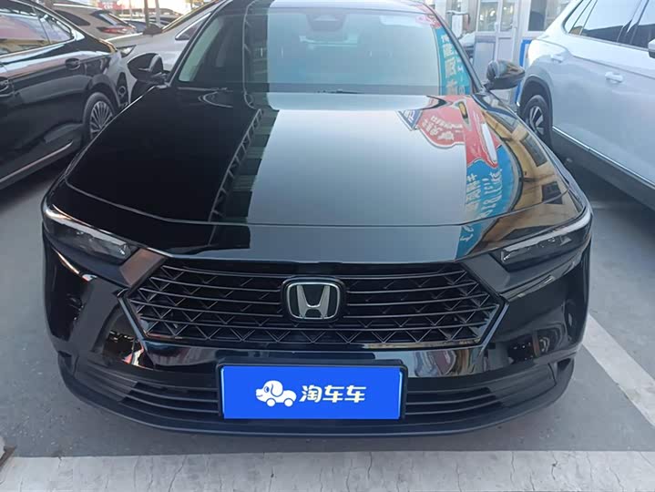 Фото 2 - Honda Accord
