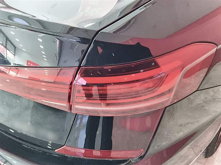 Фото 8 - Volkswagen Passat