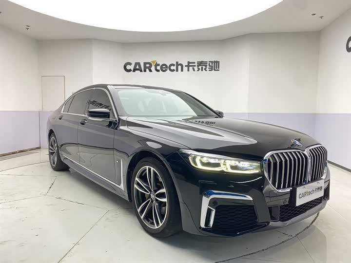 Фото 2 - BMW 7 Series
