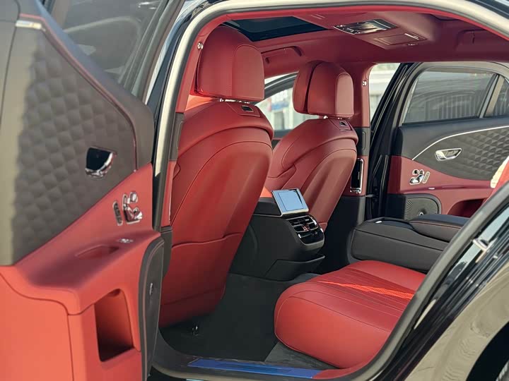 Фото 5 - Bentley Flying Spur