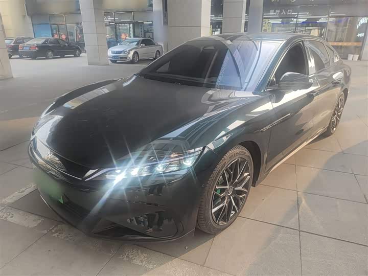 Фото 2 - BYD Han