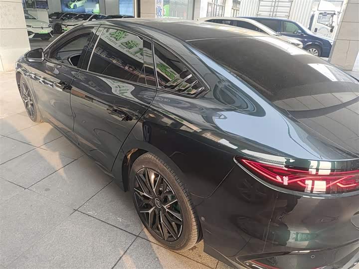 Фото 5 - BYD Han