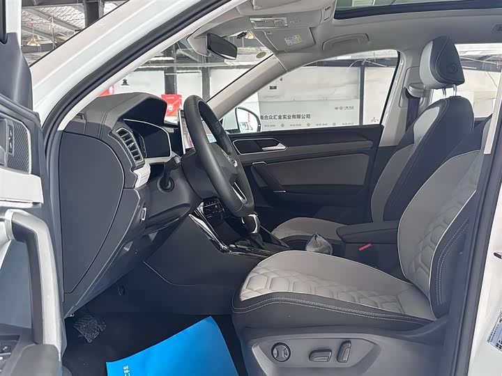 Фото 7 - Volkswagen Tayron