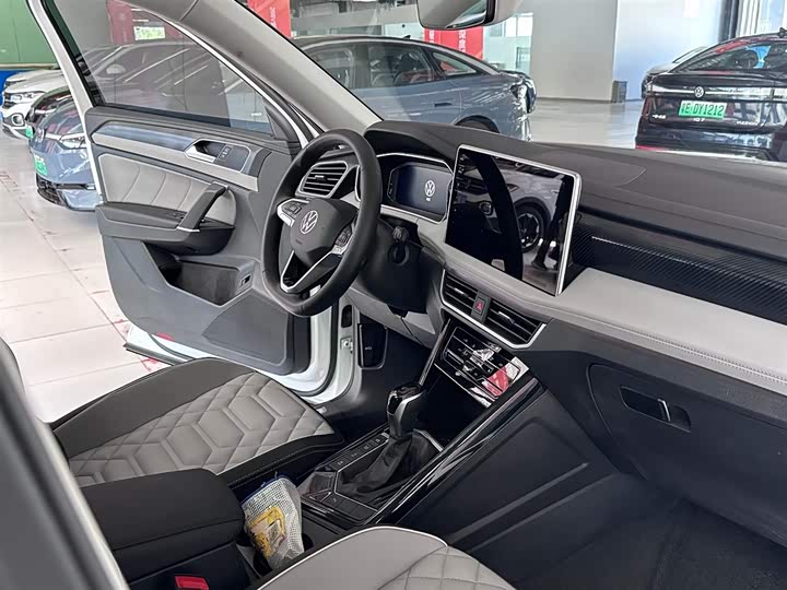 Фото 8 - Volkswagen Tayron