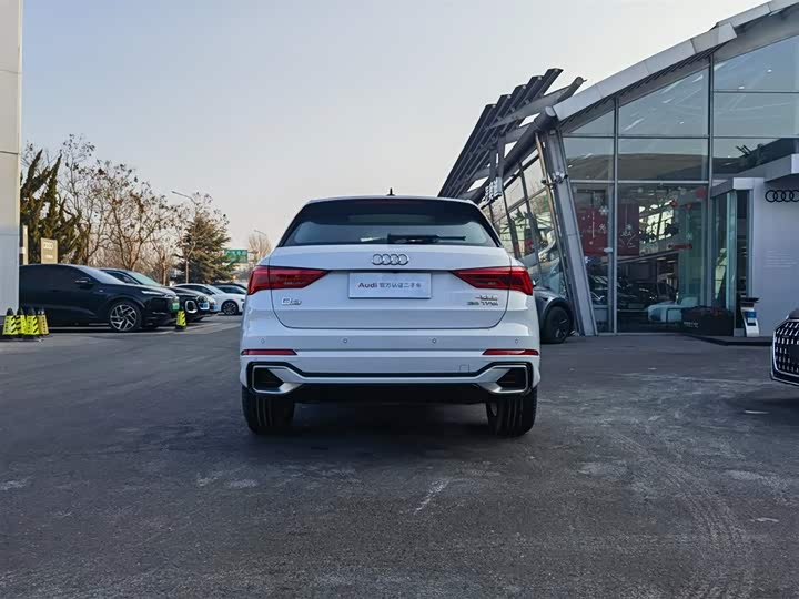 Фото 7 - Audi Q3