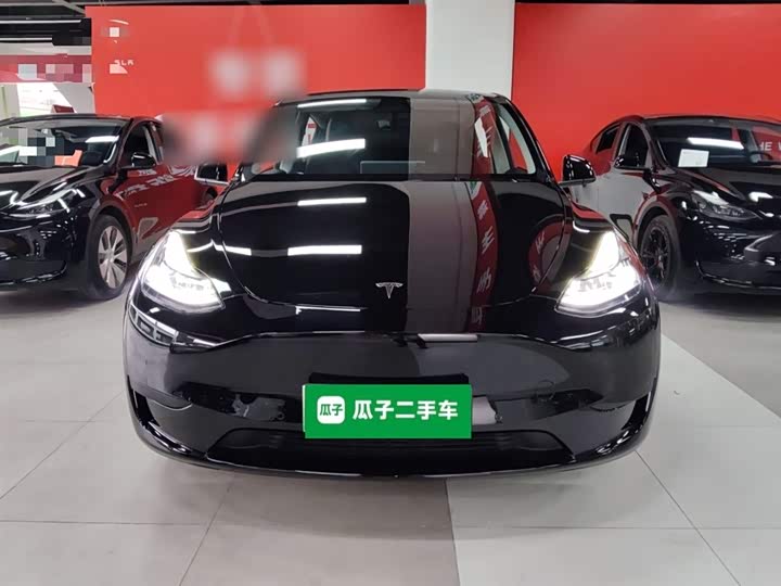 Фото 3 - Tesla Model Y