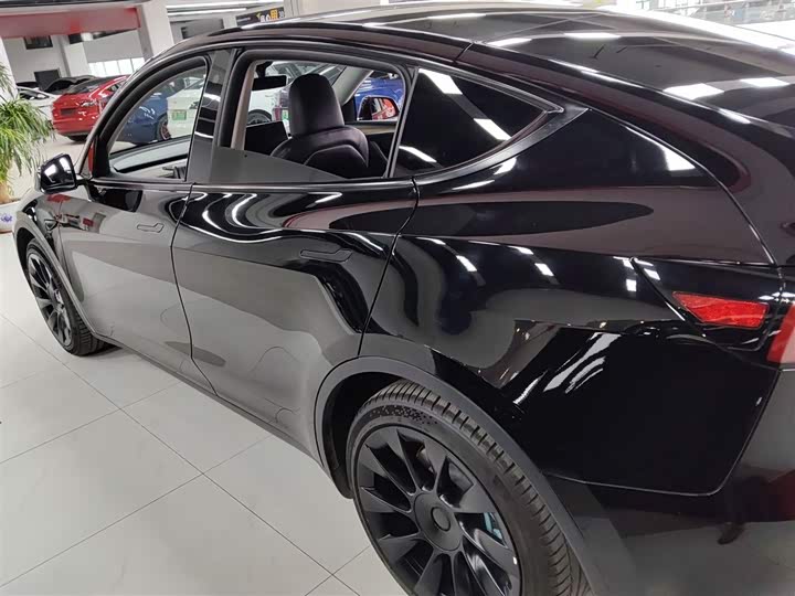 Фото 5 - Tesla Model Y