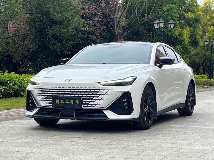 Фото 1 - Changan UNI-V