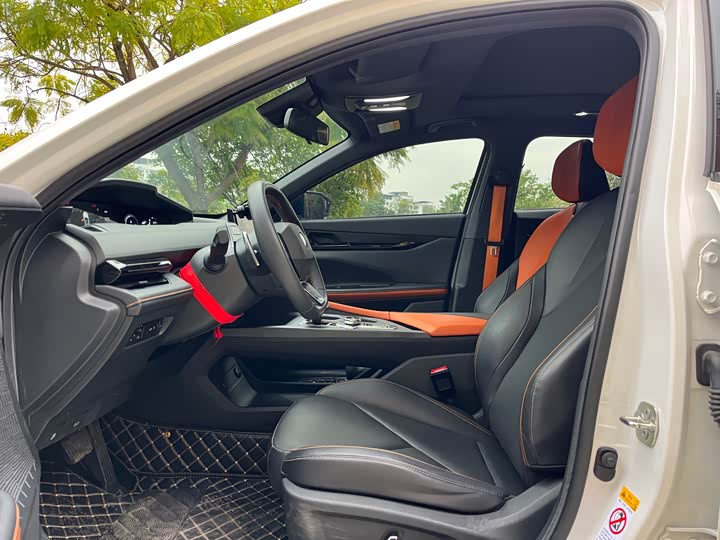 Фото 9 - Changan UNI-V