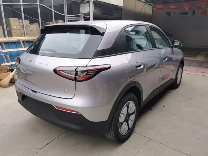 Фото 7 - Geely Galaxy Geome