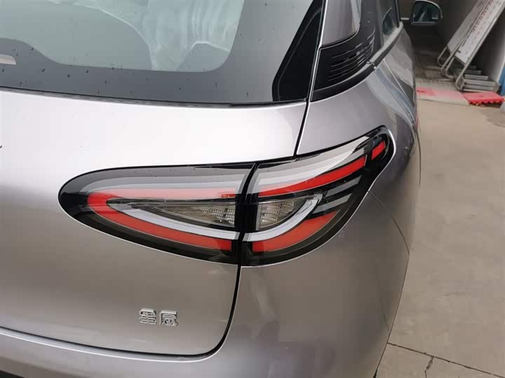 Фото 8 - Geely Galaxy Geome