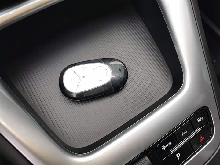 Фото 9 - Geely Galaxy Geome