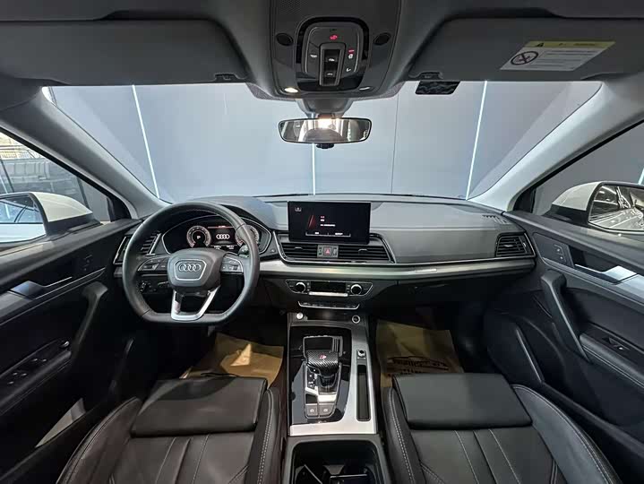Фото 9 - Audi Q5L