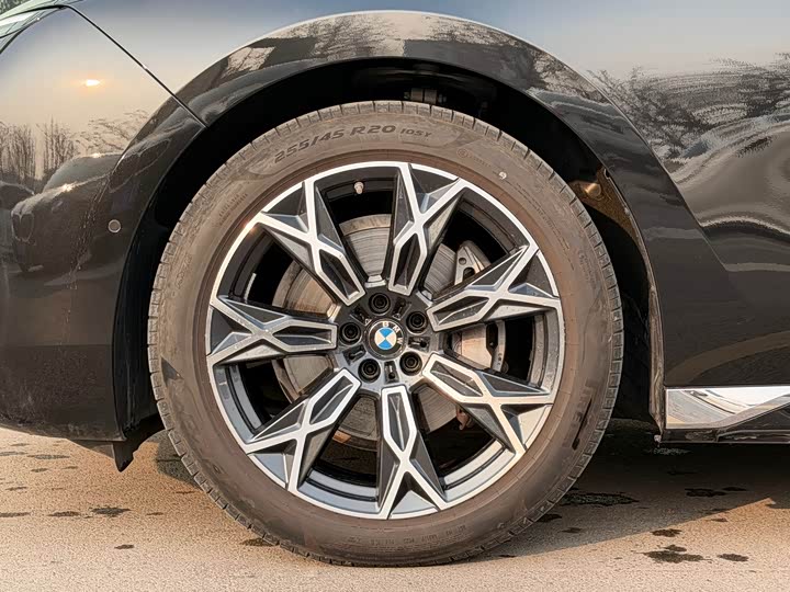 Фото 6 - BMW 7 Series