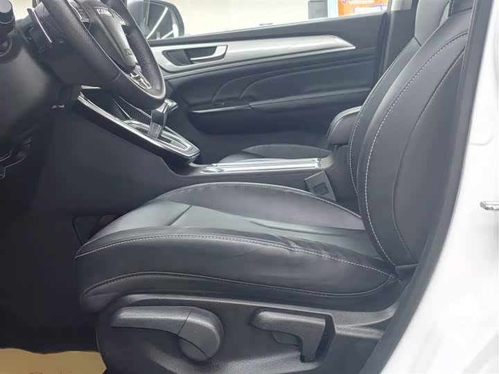 Фото 7 - Haval M6