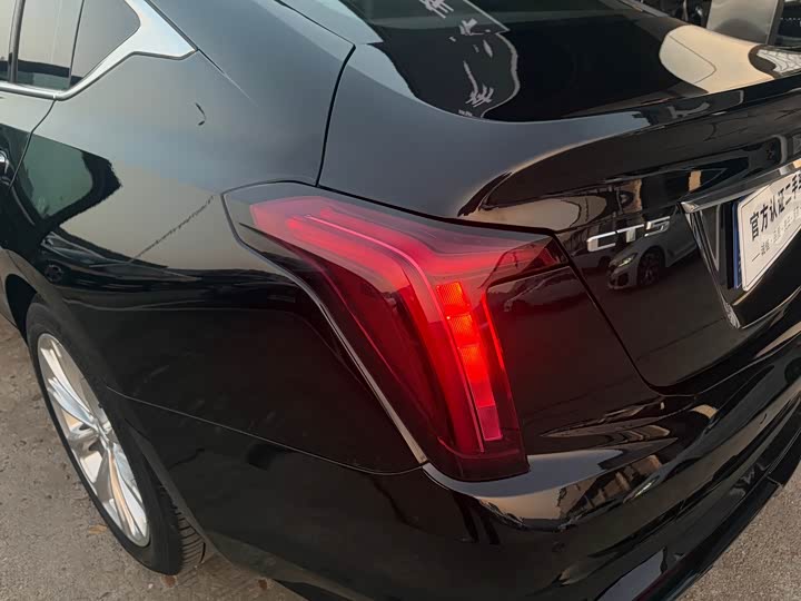 Фото 7 - Cadillac CT5