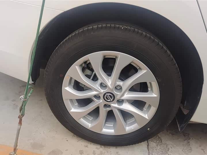 Фото 6 - Nissan Sylphy