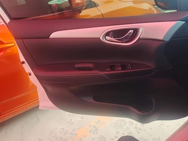 Фото 7 - Nissan Sylphy