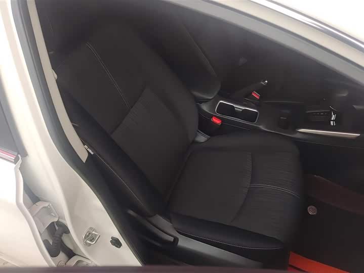 Фото 8 - Nissan Sylphy