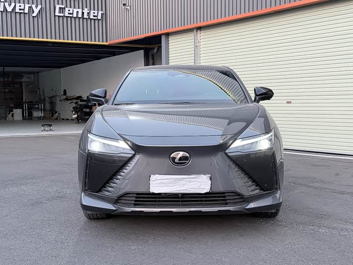 Фото 2 - Lexus RZ