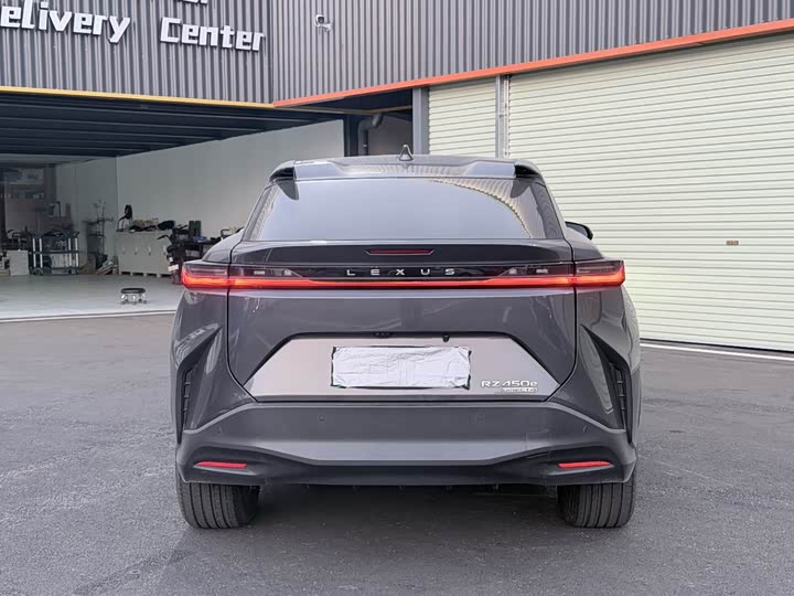 Фото 8 - Lexus RZ