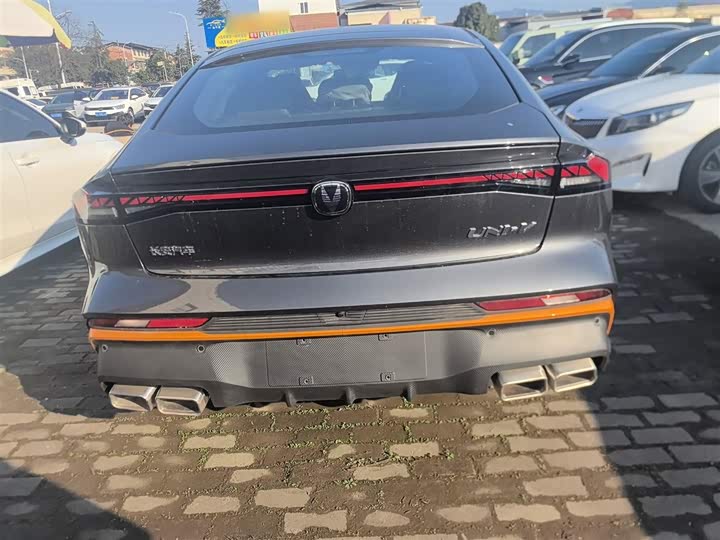 Фото 6 - Changan UNI-V