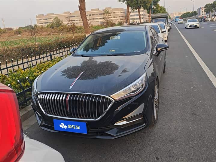 Фото 2 - Hongqi H5