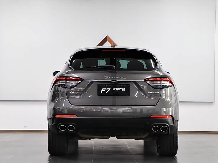 Фото 5 - Maserati Levante