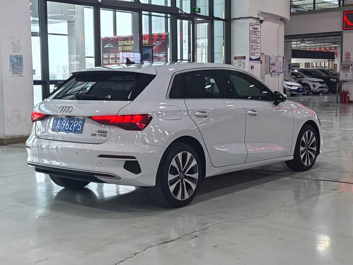 Фото 4 - Audi A3