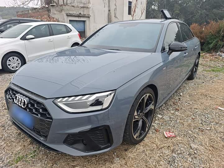 Фото 2 - Audi A4L