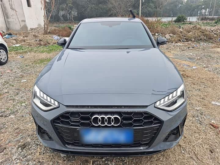 Фото 3 - Audi A4L