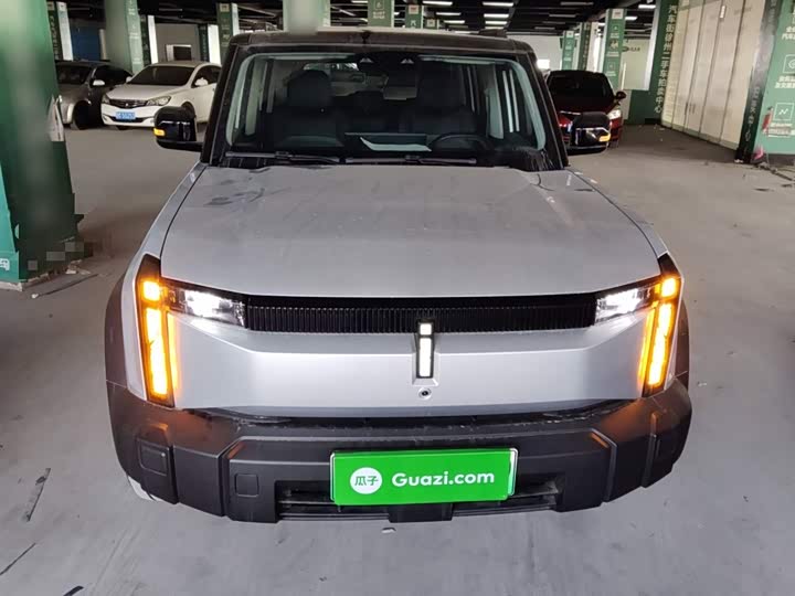 Фото 3 - Chery iCar 03