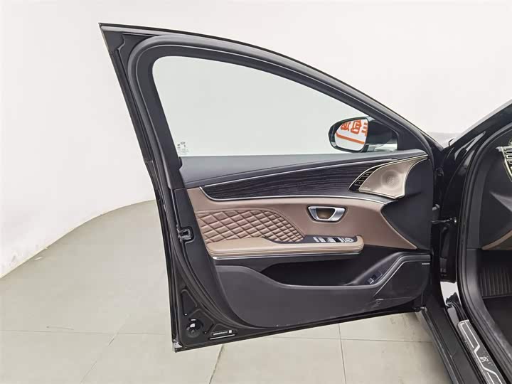 Фото 8 - BYD Han