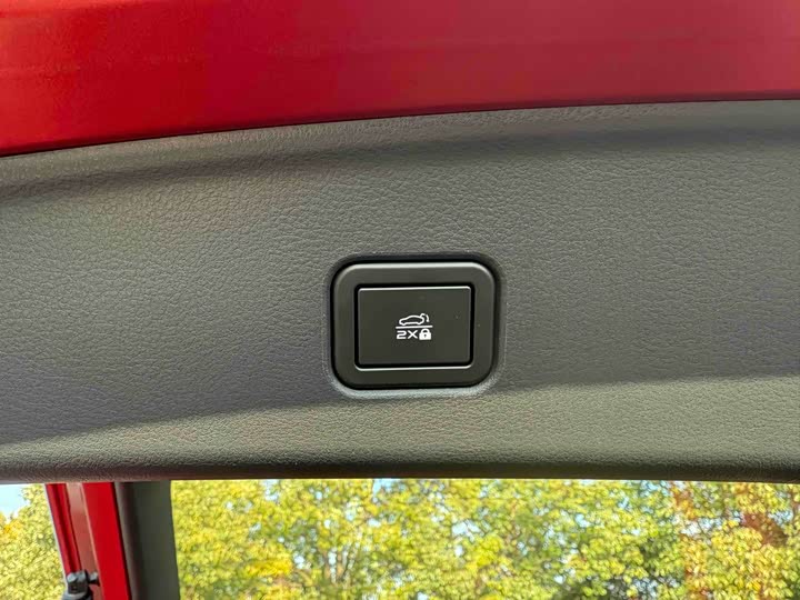 Фото 9 - Mazda EZ-6