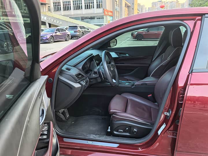 Фото 5 - Cadillac CT4