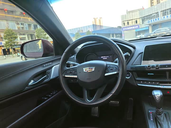 Фото 7 - Cadillac CT4