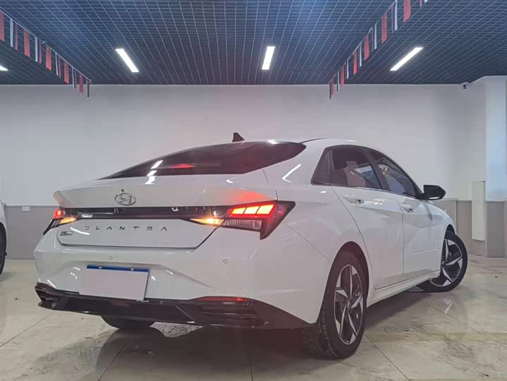 Фото 4 - Hyundai Elantra N line