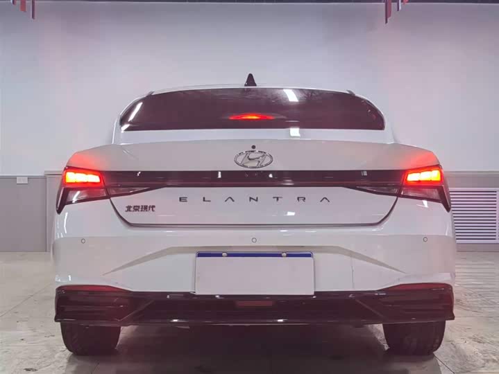 Фото 5 - Hyundai Elantra N line