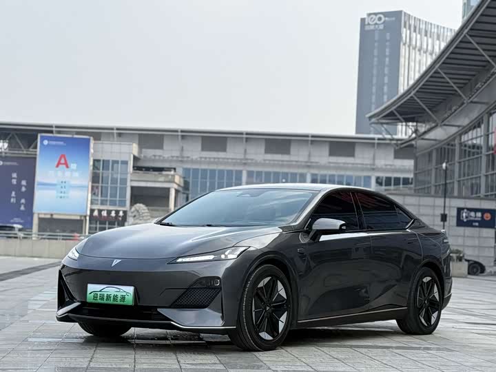 Фото 1 - Changan Deepal SL03