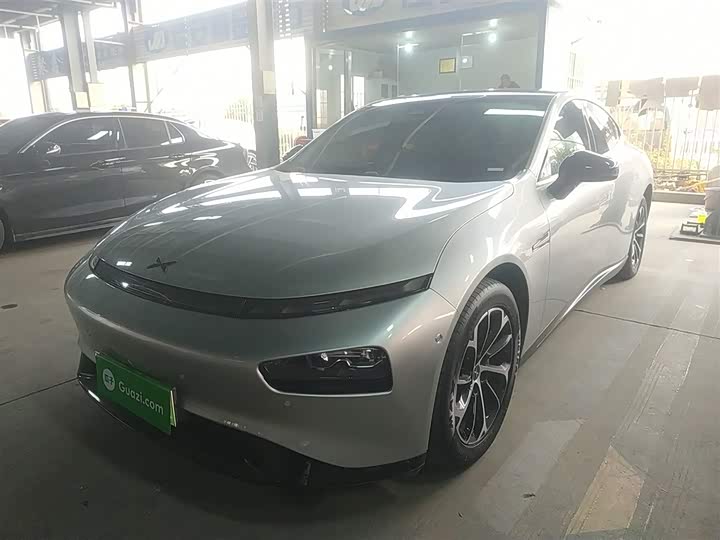 Фото 1 - XPeng P7