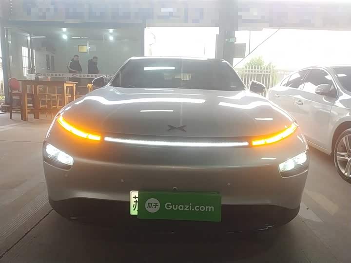 Фото 3 - XPeng P7