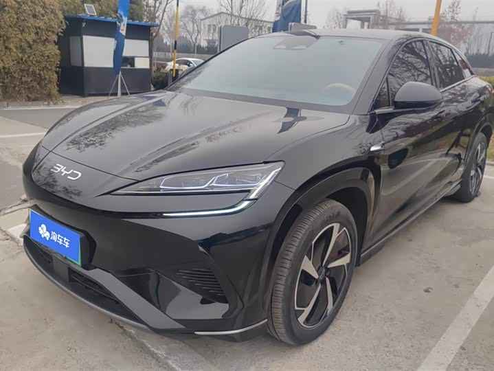 Фото 1 - BYD Sea Lion 07 EV