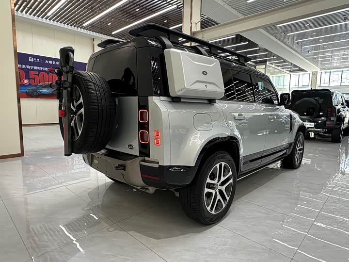 Фото 3 - Land Rover Defender