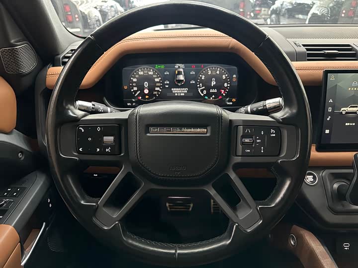 Фото 8 - Land Rover Defender