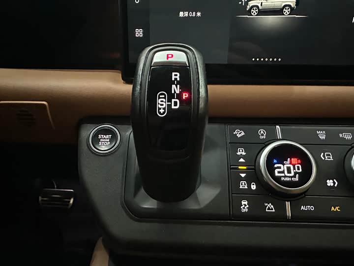 Фото 9 - Land Rover Defender