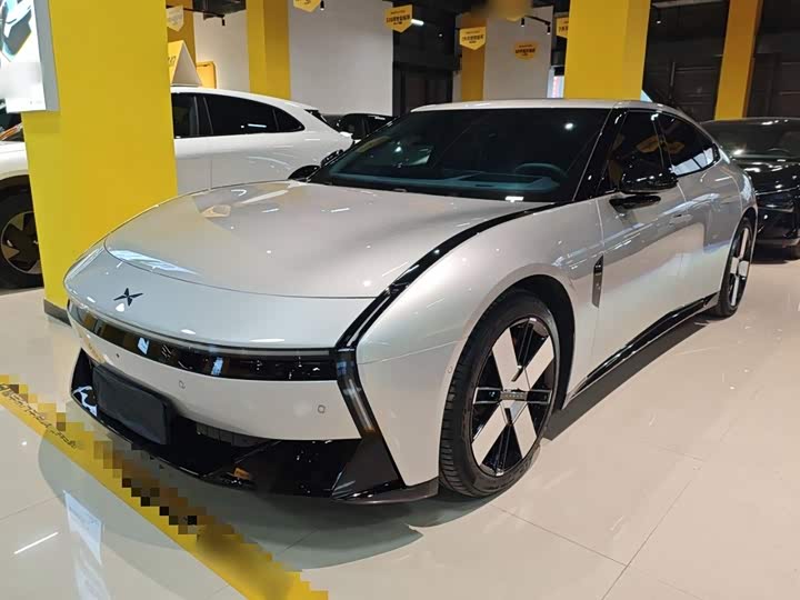 Фото 2 - XPeng P7